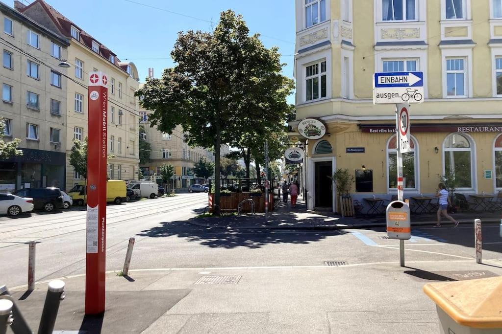 Vienna: Cozy 2-Room Apt. Exterior foto